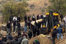 b746a407f3793f5efb1aa4984cb412a9